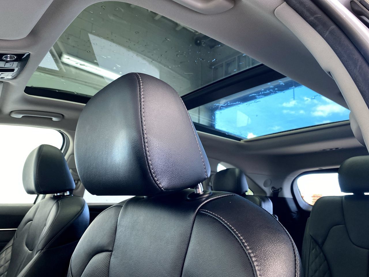 Certified 2022 Kia Sorento SX Prestige AWD/4WD image 19
