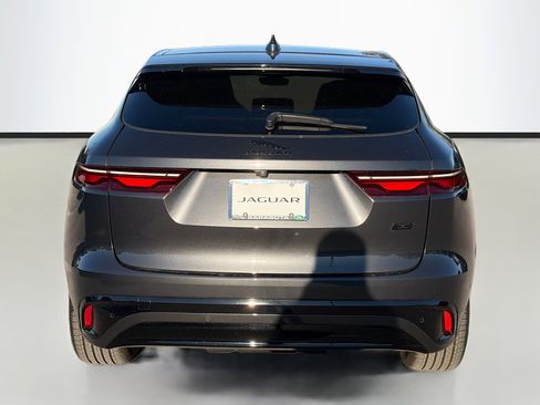 New 2026 Jaguar F-PACE R-Dynamic S image 4