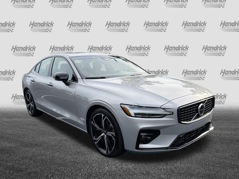 Certified 2024 Volvo S60 B5 Core AWD/4WD image 2