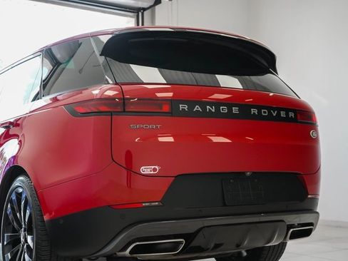 Used 2023 Land Rover Range Rover Sport SE image 12