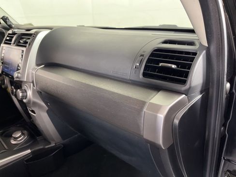 Used 2020 Toyota 4Runner SR5 image 19