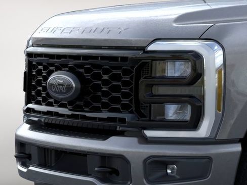 New 2026 Ford F250 Lariat w/ Black Appearance Package AWD/4WD image 17