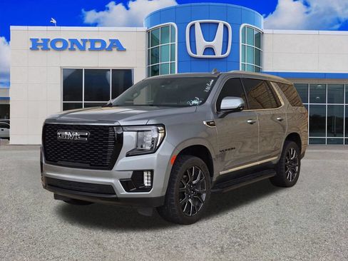 Used 2023 GMC Yukon SLT w/ SLT Premium Package RWD image 4
