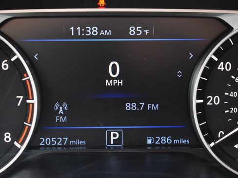 Used 2025 Nissan Altima 2.5 SV image 7