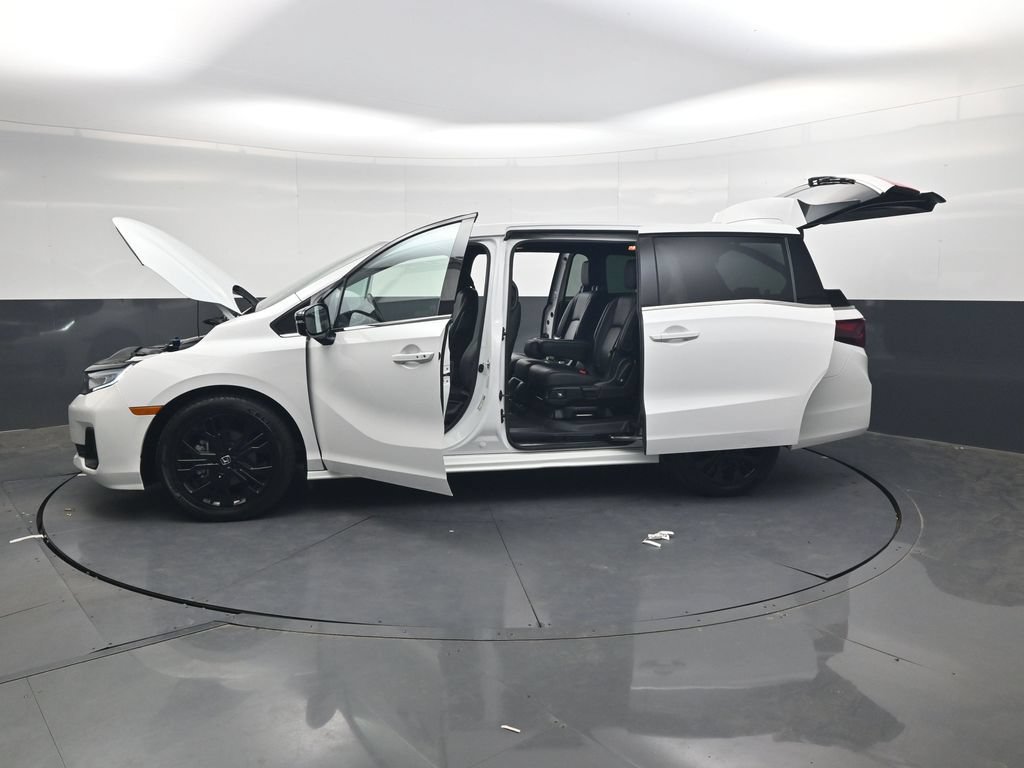 Used 2025 Honda Odyssey Sport-L image 42