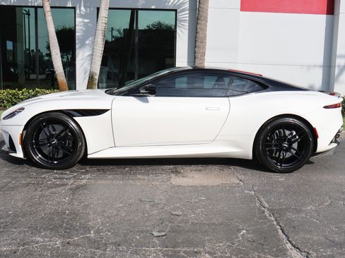 Used 2019 Aston Martin DBS Superleggera image 26