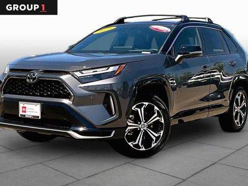 Certified 2025 Toyota RAV4 XSE AWD/4WD image 1