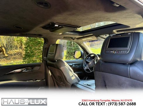 Used 2016 Cadillac Escalade ESV Platinum image 16