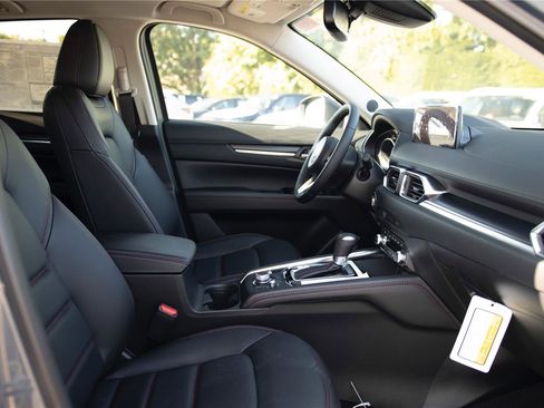 New 2025 MAZDA CX-5 Carbon Edition image 22