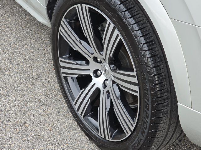 Used 2020 Volvo XC90 T6 Inscription w/ Protection Package Premier AWD/4WD image 8