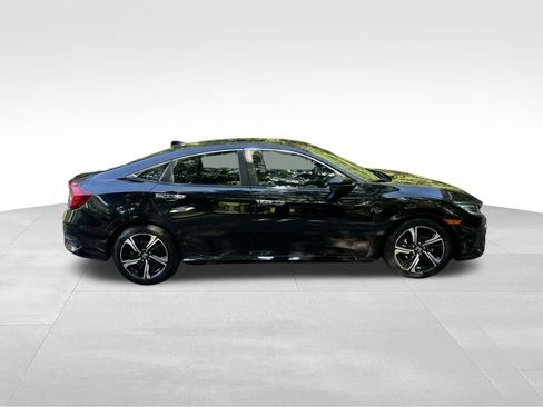 Used 2016 Honda Civic Touring image 6