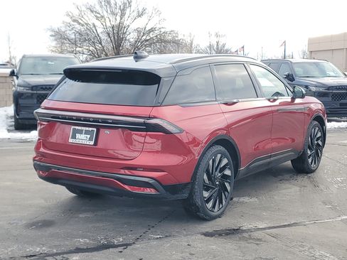 New 2026 Lincoln Nautilus Reserve w/ Jet Appearance Package image 4