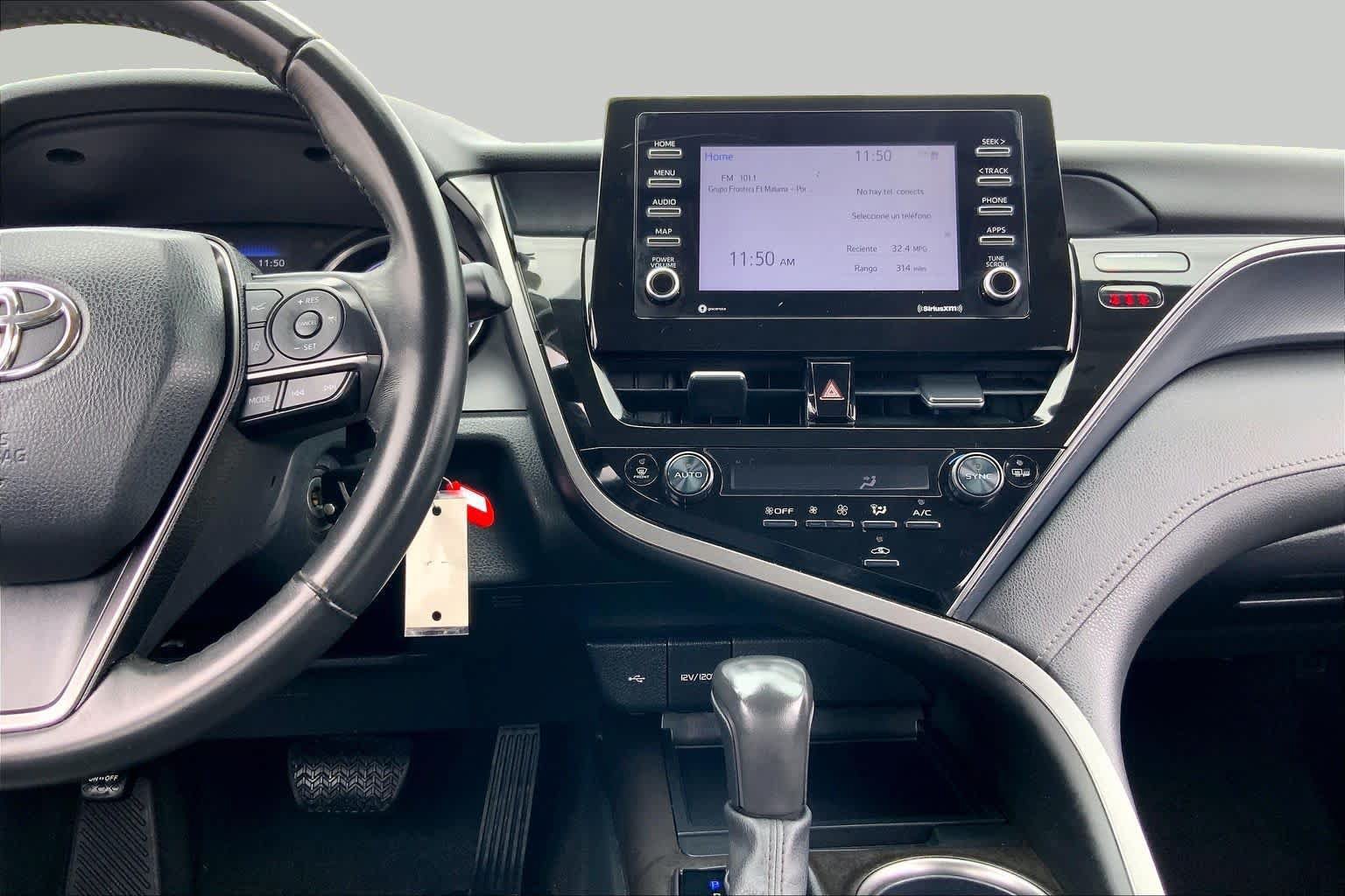 Used 2024 Toyota Camry SE FWD image 7