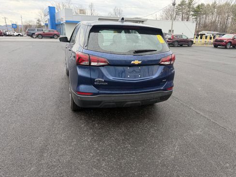 Used 2022 Chevrolet Equinox LS AWD/4WD image 7