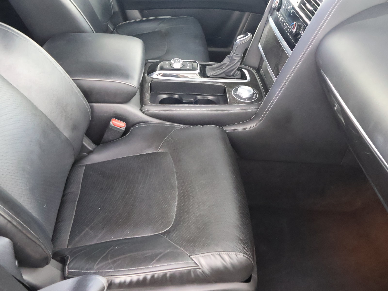Used 2024 INFINITI QX80 Luxe AWD/4WD image 58