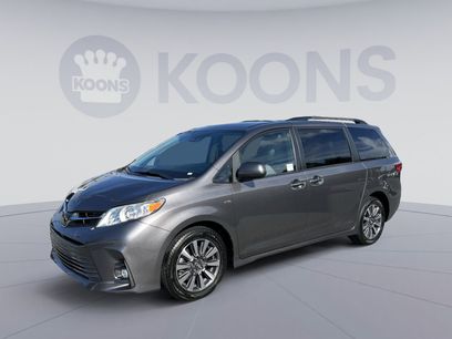 Used 2020 Toyota Sienna XLE