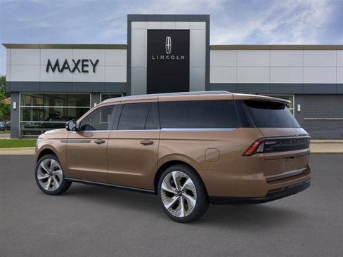 New 2026 Lincoln Navigator L Black Label AWD/4WD image 26