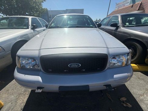 Used 2011 Ford Crown Victoria Police Interceptor w/ Trunk Pack RWD image 2