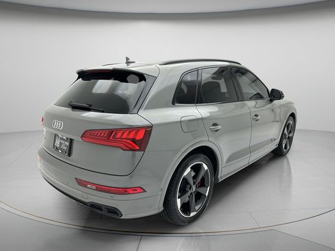 Used 2019 Audi SQ5 Prestige w/ Prestige Package AWD/4WD image 5