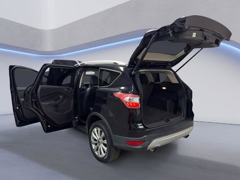 Used 2018 Ford Escape Titanium image 11