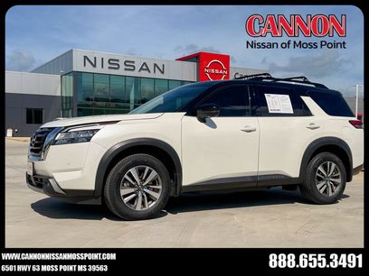 Used 2023 Nissan Pathfinder SL