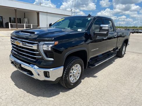 Used 2024 Chevrolet Silverado 2500 LTZ w/ LTZ Plus Package AWD/4WD image 2