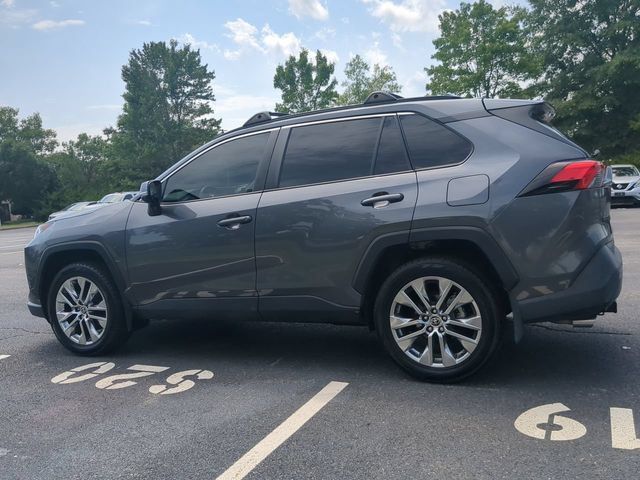 Used 2021 Toyota RAV4 XLE Premium AWD/4WD image 6