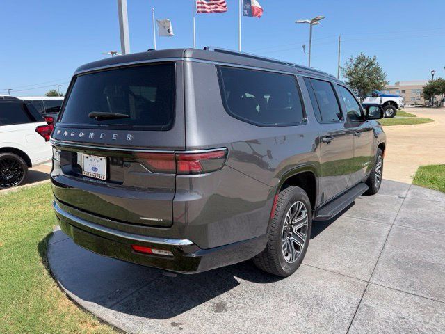 Used 2024 Jeep Wagoneer L Series II w/ Flexible Seating Group RWD image 6