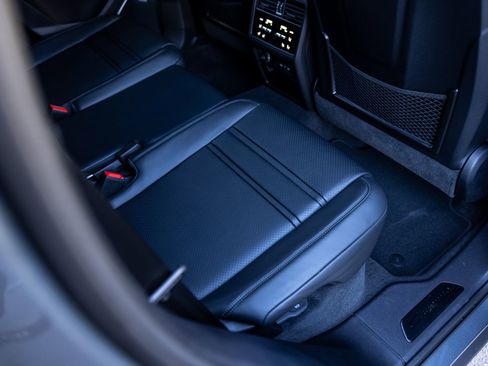 New 2026 Porsche Cayenne Turbo image 54