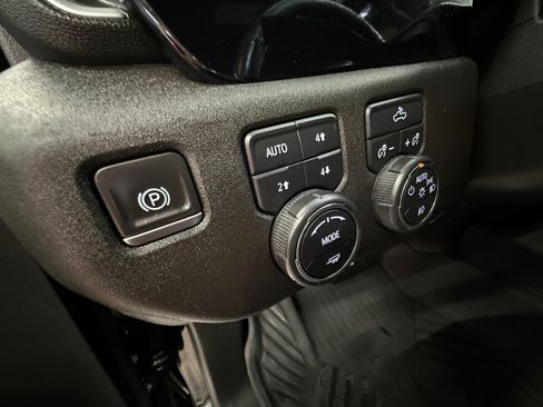 Used 2024 Chevrolet Silverado 1500 RST w/ Z71 Off-Road Package AWD/4WD image 22