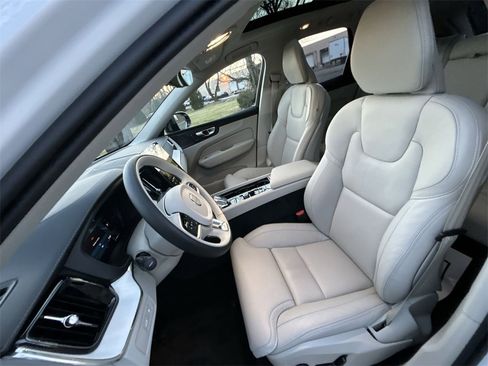 New 2026 Volvo XC60 T8 Ultra w/ Climate Package image 15
