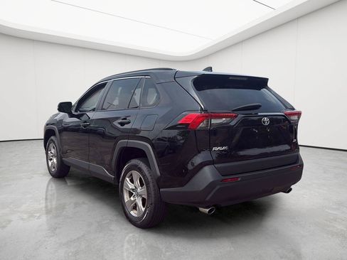 Used 2024 Toyota RAV4 XLE FWD image 30