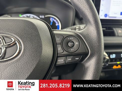 Certified 2025 Toyota RAV4 XLE image 29