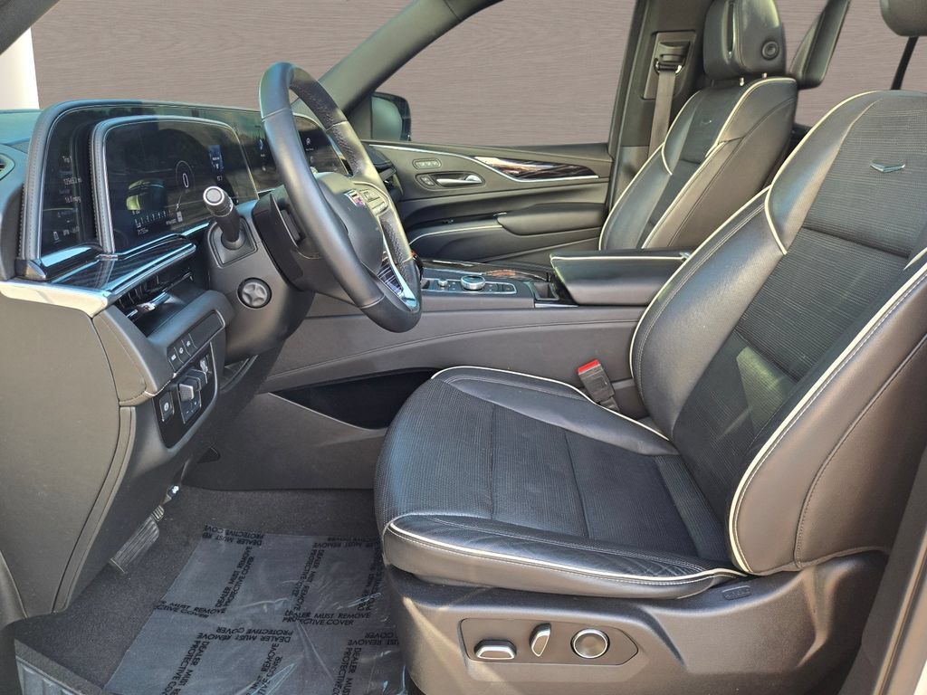 Used 2021 Cadillac Escalade Sport w/ Driver Assist Tech Package RWD image 31