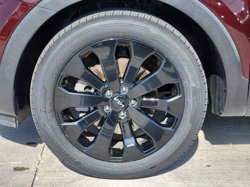 Used 2022 Kia Telluride EX w/ EX Premium Package FWD image 7
