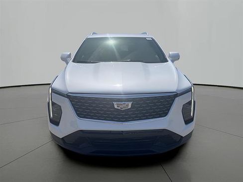 Certified 2025 Cadillac XT4 Premium Luxury AWD/4WD image 8