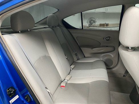 Used 2013 Nissan Versa SV image 15