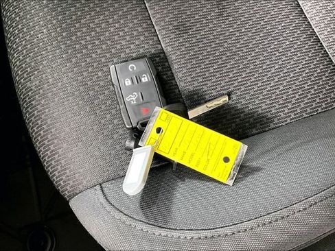 Used 2021 Chevrolet Silverado 1500 Custom Trail Boss image 10