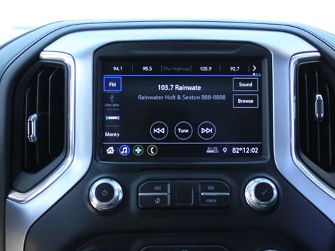 Used 2022 GMC Sierra 1500 SLE AWD/4WD image 19