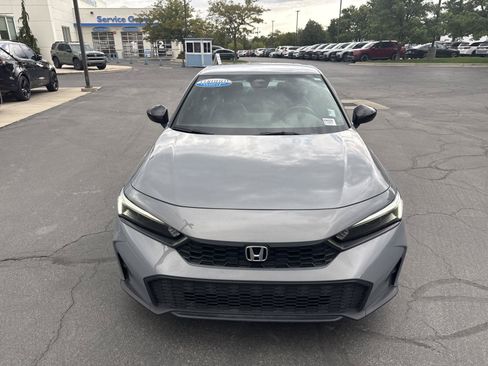 Used 2025 Honda Civic Sport image 2