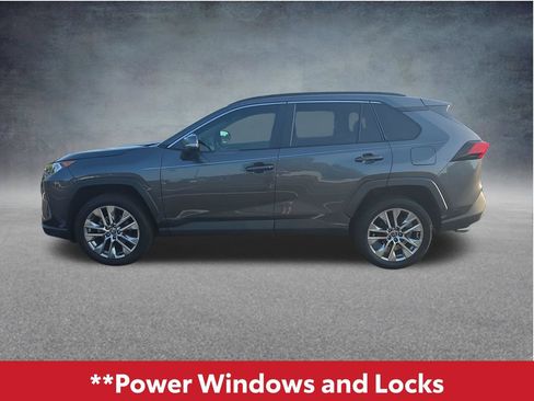 Used 2021 Toyota RAV4 XLE Premium FWD image 12