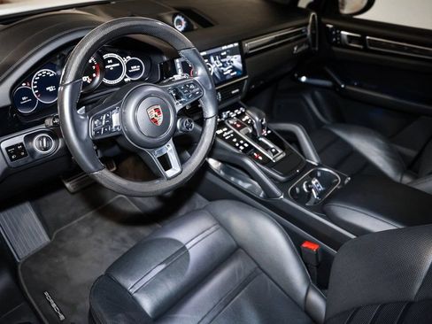 Used 2019 Porsche Cayenne Turbo AWD/4WD image 27