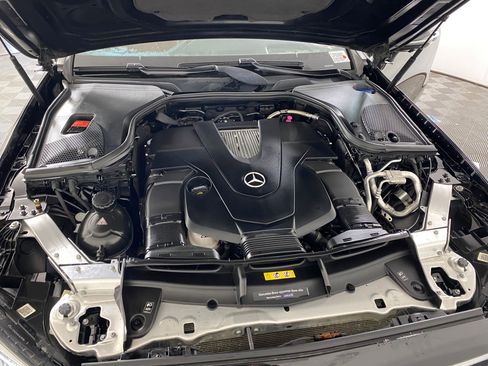 Certified 2018 Mercedes-Benz E 400 4MATIC Coupe image 32