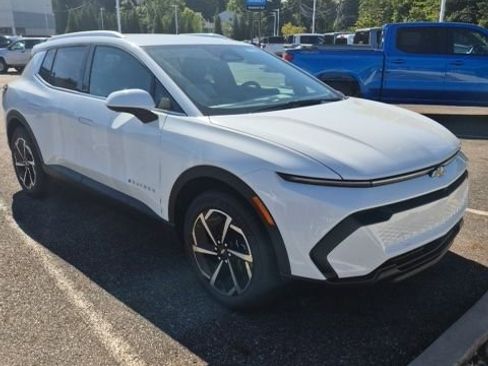 New 2026 Chevrolet Equinox EV LT image 30