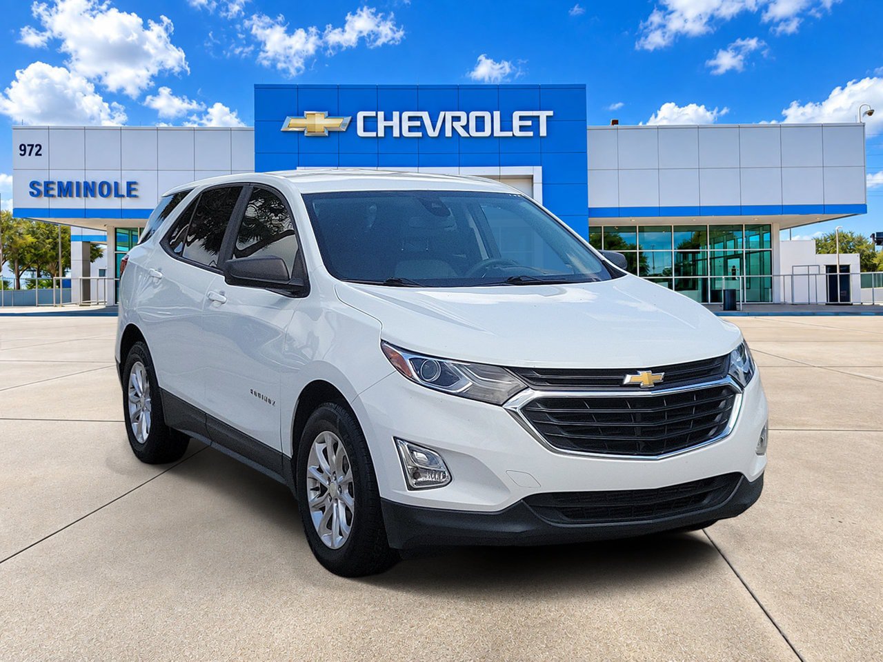 Certified 2021 Chevrolet Equinox LS w/ LS Convenience Package FWD image 2