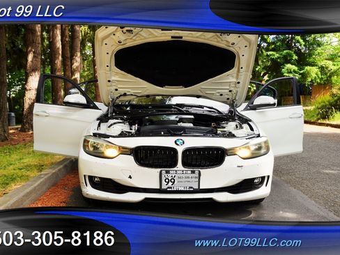 Used 2013 BMW 328i xDrive Sedan AWD/4WD image 29