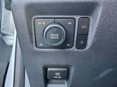 Certified 2025 Ford Expedition Max Platinum image 30