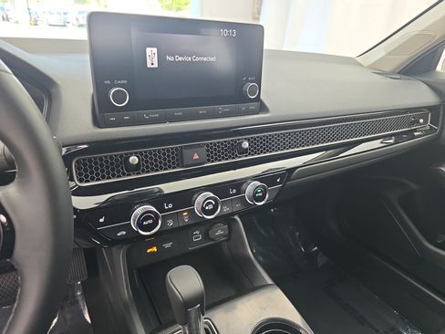 Used 2024 Honda Civic EX image 19
