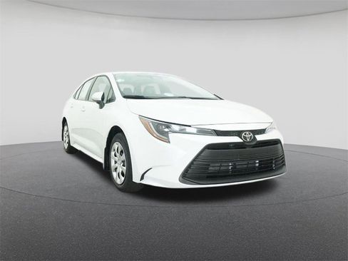 New 2026 Toyota Corolla LE image 30