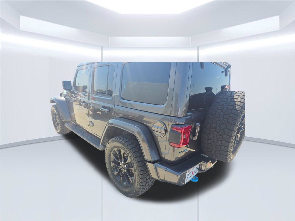 Used 2021 Jeep Wrangler Unlimited Sahara AWD/4WD image 40